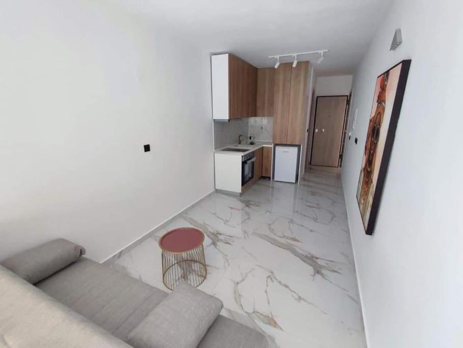Luxury No4 Apartment In Ladadika テッサロニキ エクステリア 写真